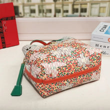 Carregar imagem no visualizador da galeria, Bolsa com Monograma CHCH - Novidade

