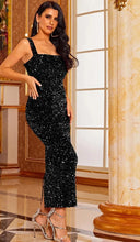 Carregar imagem no visualizador da galeria, Vestido brilho - Luxo Midi
