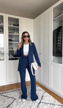 Carregar imagem no visualizador da galeria, Conjunto calça e blazer Chic Slim Feminino - Alfaiataria
